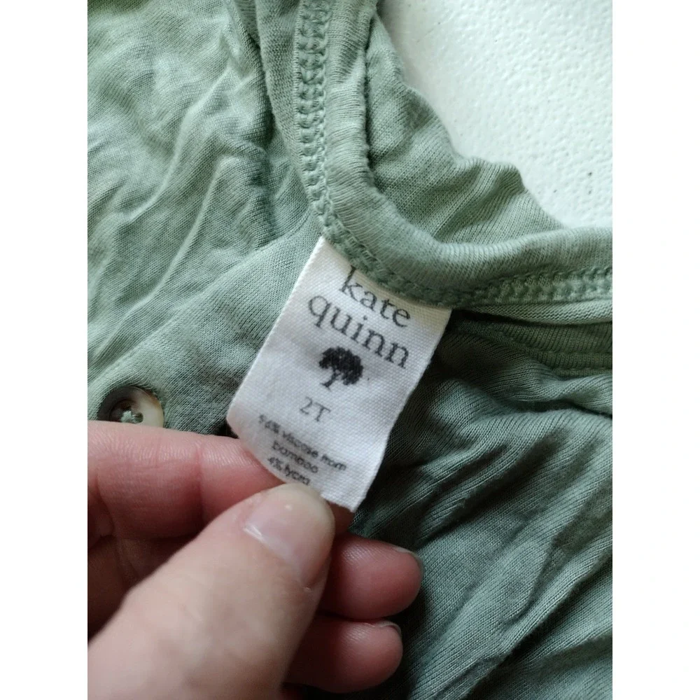 Kate Quinn Sage Green‎ Bamboo Viscose Long Sleeve Button Romper 2T